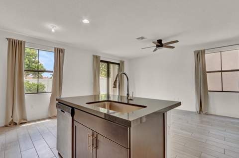 4008 Sequoia Place, Riviera Beach FL - photo 14 of 37