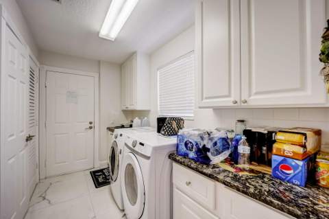 8178 Montserrat Place, Wellington FL - photo 11 of 43