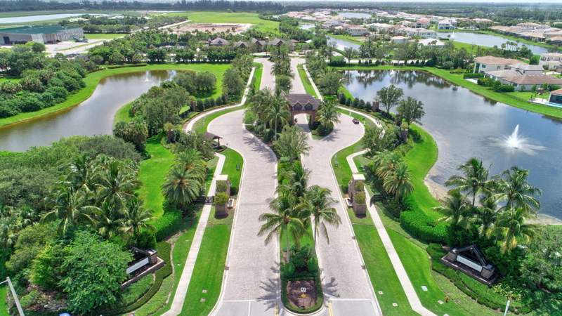 4 bedroom Single Family Residence at 8787 Grand Prix Lane, Palm Meadows Estates, Boynton Beach — photo 2