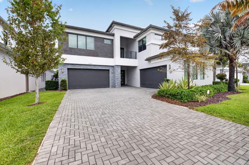 5 bedroom Single Family Residence at 8845 Skyward Street, Lotus, Boca Raton — photo 2