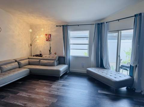 11747 NW 12th Street, Pembroke Pines FL - photo 11 of 30