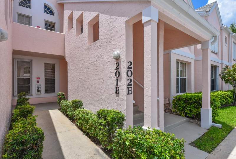 2 bedroom Condominium at 201 Muirfield Court #201e, Muirfield Condo, Jupiter — photo 2