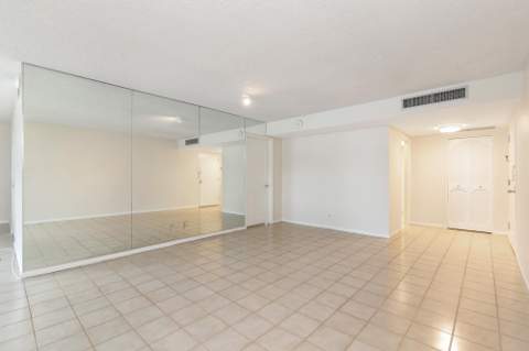 2000 Presidential Way #206, West Palm Beach FL - photo 7 of 23