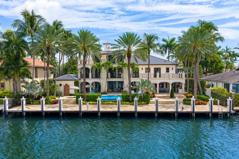 7 bedroom Single Family Residence at 2430 Del Lago Drive, Del Lago Isle, Fort Lauderdale — photo 2