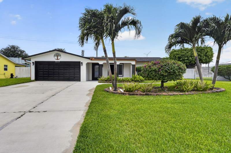 3 bedroom Single Family Residence at 10339 Daphne Avenue, Palm Beach Gardens 5, Palm Beach Gardens — photo 2
