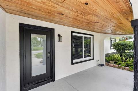 10339 Daphne Avenue, Palm Beach Gardens FL - photo 7 of 81