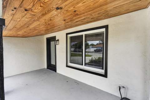 10339 Daphne Avenue, Palm Beach Gardens FL - photo 8 of 81