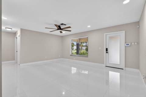 10339 Daphne Avenue, Palm Beach Gardens FL - photo 9 of 81