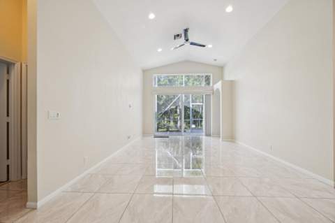 5780 Saddle Trail Lane, Lake Worth FL - photo 18 of 36
