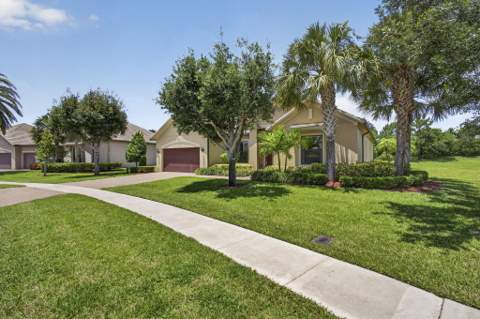 4023 Siena Circle, Wellington FL - photo 8 of 92