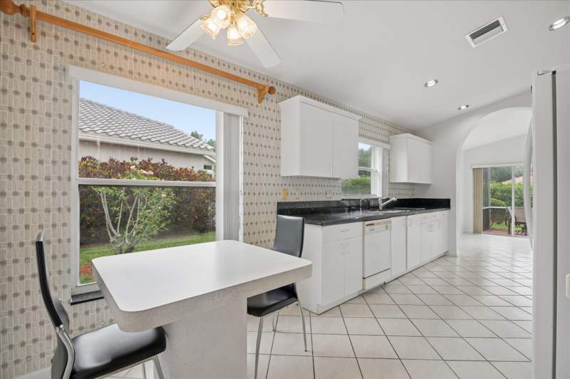 3 bedroom Single Family Residence at 10884 Royal Caribbean Circle, Majestic Isles 1, Boynton Beach — photo 4