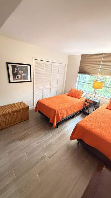 4031 N Cypress Drive #101, Pompano Beach FL - photo 9 of 35
