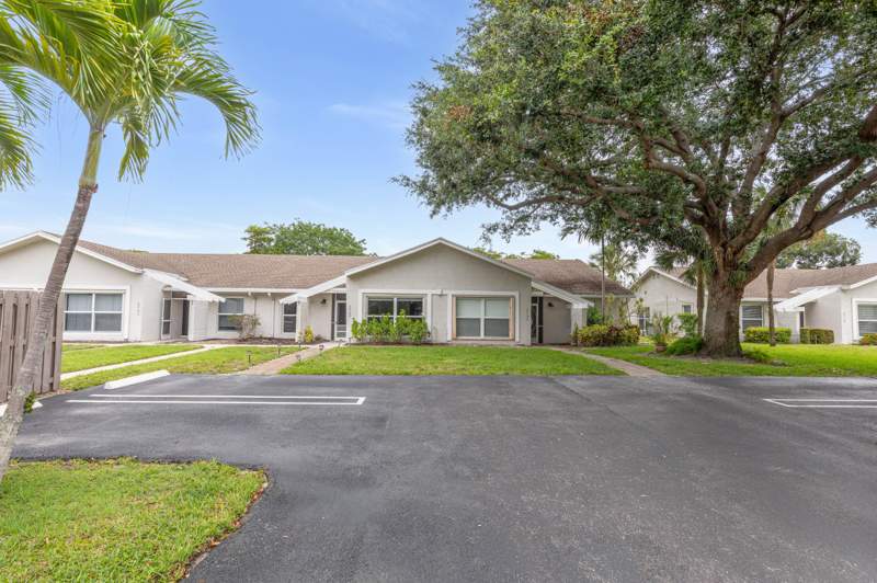 2 bedroom Villa at 2737 Zorno Way, Lago Del Rey Condo, Delray Beach — photo 4