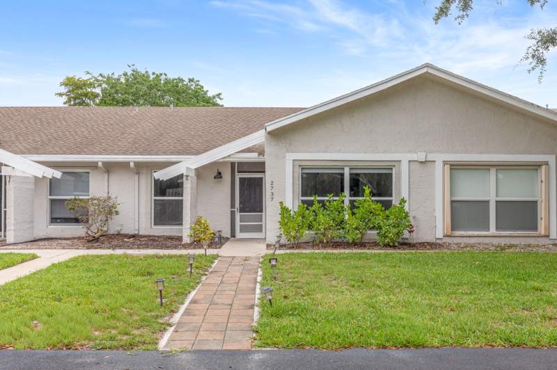 2 bedroom Villa at 2737 Zorno Way, Lago Del Rey Condo, Delray Beach — photo 2