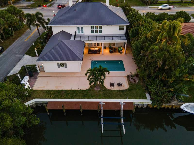 5 bedroom Single Family Residence at 401 Center Street, Riverside, Jupiter — photo 4