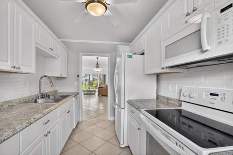 2640 SW 22nd Avenue #1103, Delray Beach FL - photo 11 of 39