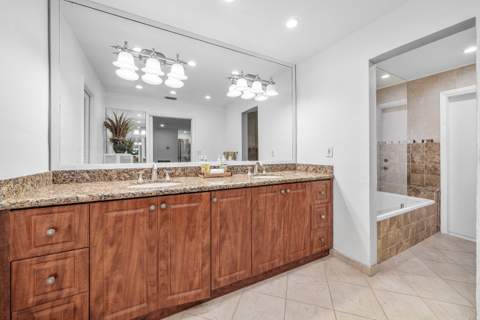 1006 SE 6th Street, Deerfield Beach FL - photo 8 of 12