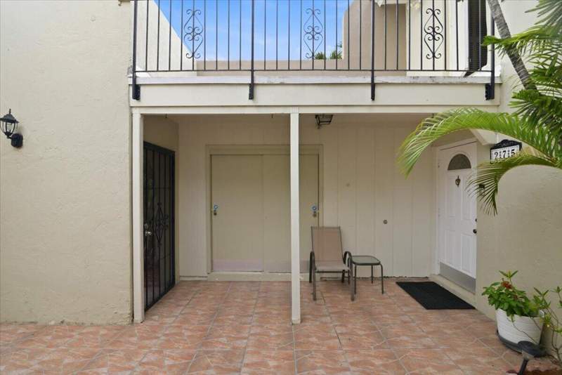 2 bedroom Townhouse at 275 Jacaranda Drive, Las Haciendas Townhouse Condo, Plantation — photo 4