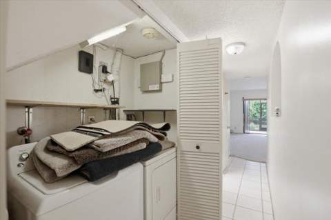 275 Jacaranda Drive, Plantation FL - photo 12 of 37