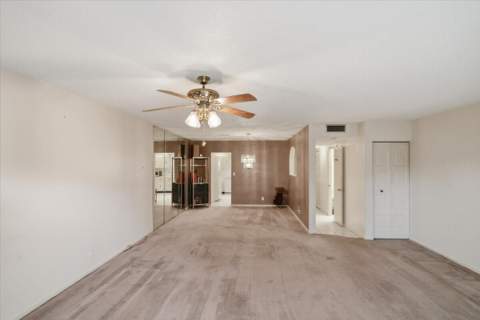 275 Jacaranda Drive, Plantation FL - photo 19 of 37