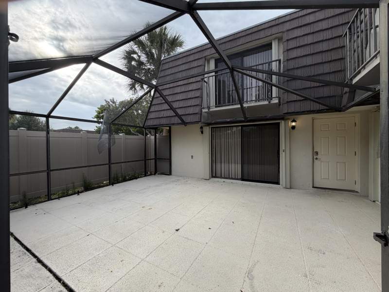 2 bedroom Townhouse at 7622 N 76th Way #200, Heritage Village Of P B Lakes, West Palm Beach — photo 5