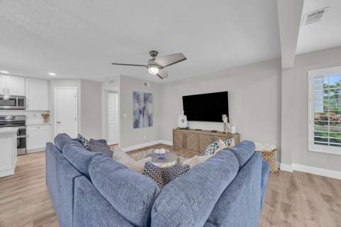 1105 Duncan Circle #104, Palm Beach Gardens FL - photo 6 of 31