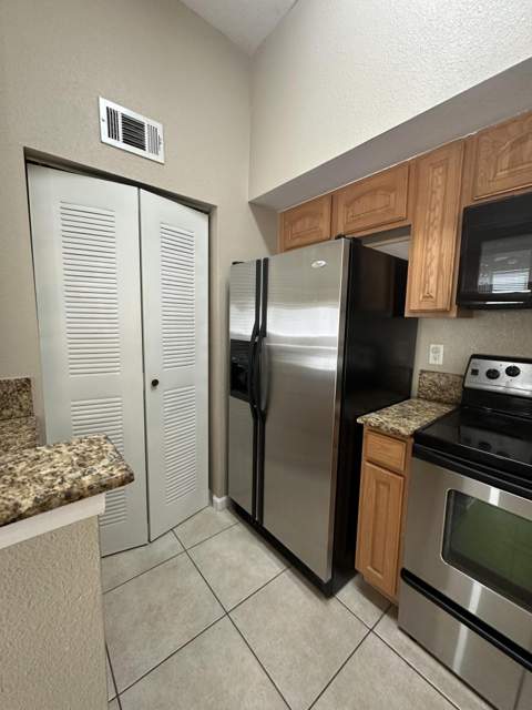 281 SW Palm Drive #201, Port St. Lucie FL - photo 7 of 58