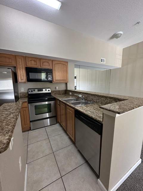 281 SW Palm Drive #201, Port St. Lucie FL - photo 9 of 58