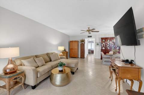 14579 Canalview Drive #B, Delray Beach FL - photo 6 of 35