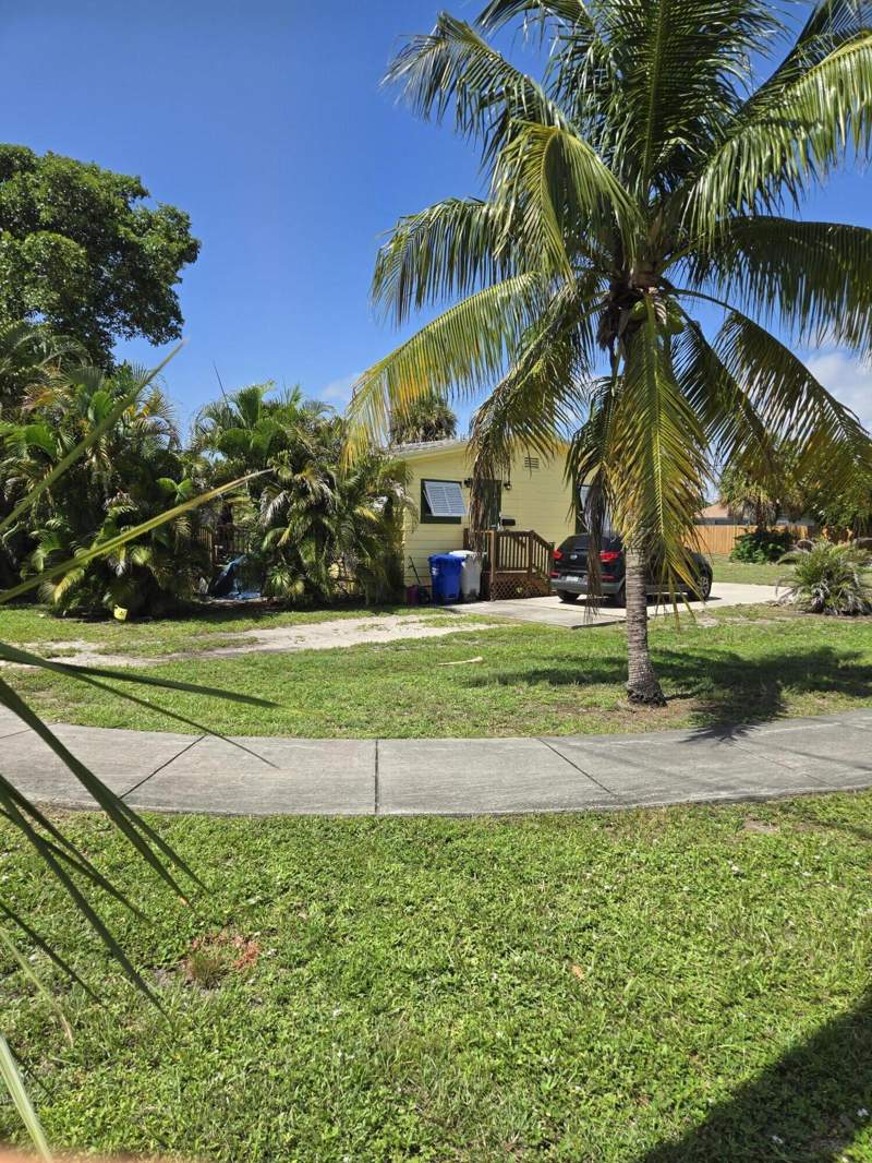 3 bedroom Single Family Residence at 239 NE 18th Avenue, PINEHURST, Pompano Beach — photo 1