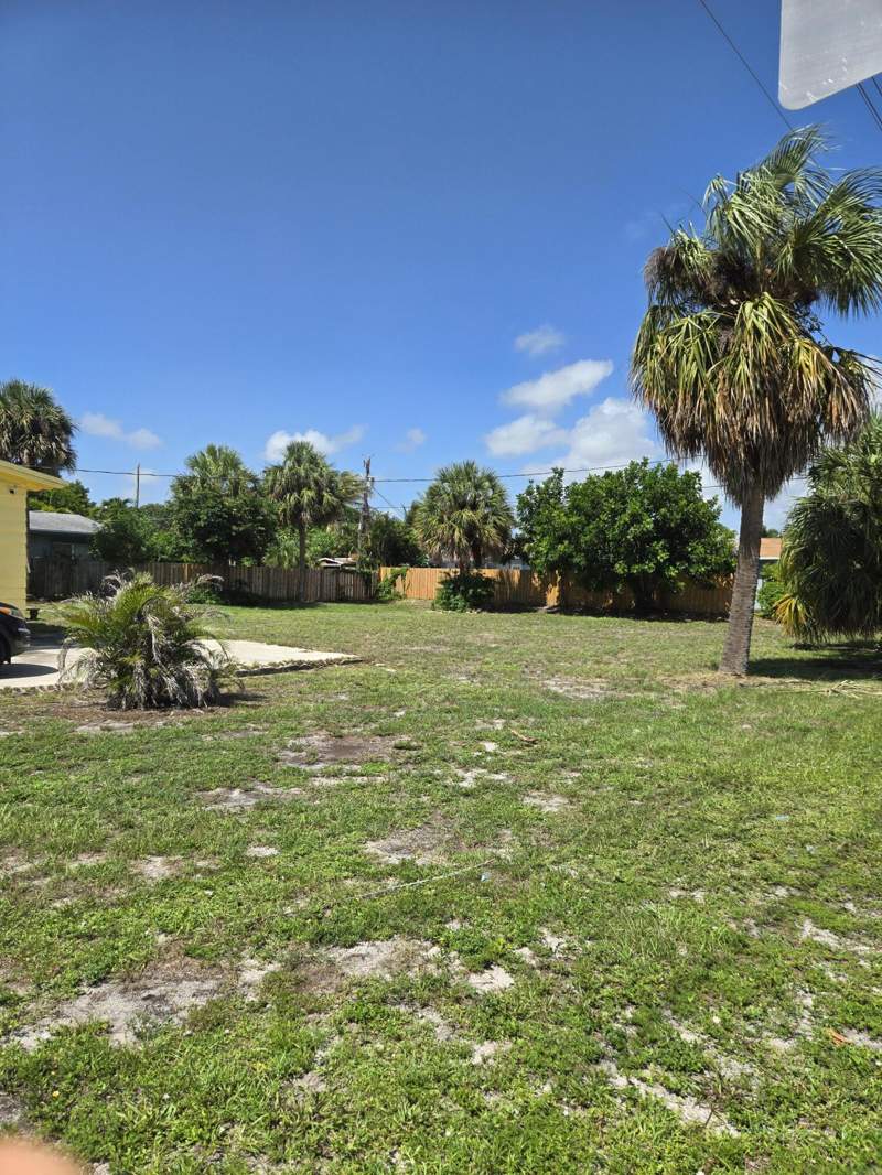 3 bedroom Single Family Residence at 239 NE 18th Avenue, PINEHURST, Pompano Beach — photo 3