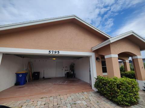 5795 SE Mitzi Lane, Stuart FL - photo 6 of 22