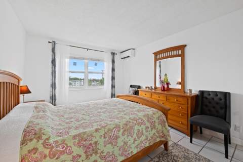 720 Orton Avenue #402, Fort Lauderdale FL - photo 15 of 30
