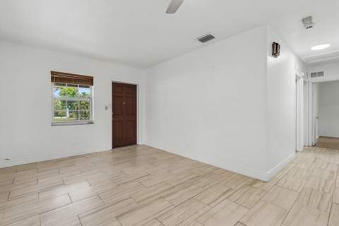 604 NE 14th Place, Fort Lauderdale FL - photo 8 of 48