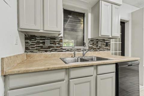 604 NE 14th Place, Fort Lauderdale FL - photo 19 of 48