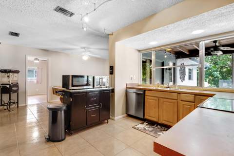 10875 NW 40th Street, Coral Springs FL - photo 19 of 78