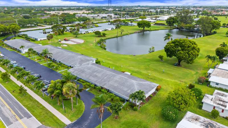 2 bedroom Villa at 2017 SW Golf Lane #113, Leisureville Golf Lane, Boynton Beach — photo 2