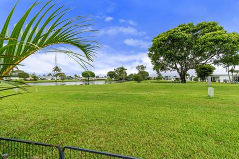 2017 SW Golf Lane #113, Boynton Beach FL - photo 19 of 22