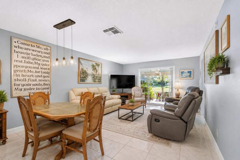 2 bedroom Villa at 2017 SW Golf Lane #113, Leisureville Golf Lane, Boynton Beach — photo 4