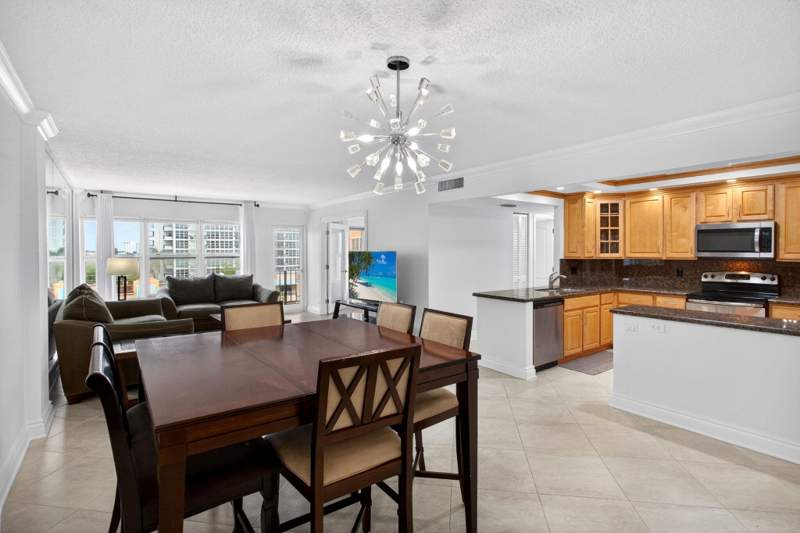 2 bedroom Condominium at 405 N Ocean Boulevard #507, Parliament House Condo, Pompano Beach — photo 4