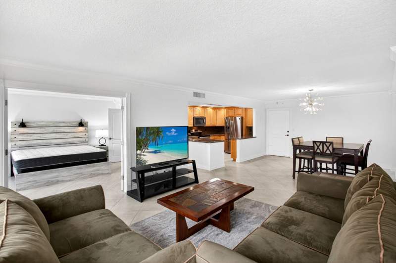 2 bedroom Condominium at 405 N Ocean Boulevard #507, Parliament House Condo, Pompano Beach — photo 5