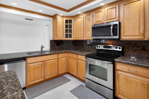 405 N Ocean Boulevard #507, Pompano Beach FL - photo 12 of 63