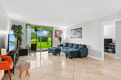 6400 NW 2nd Avenue #124, Boca Raton FL - photo 15 of 33