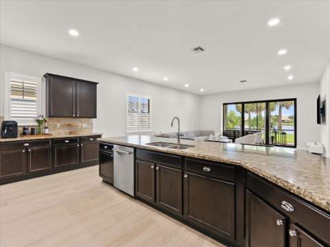 4452 Siena Circle, Wellington FL - photo 9 of 57