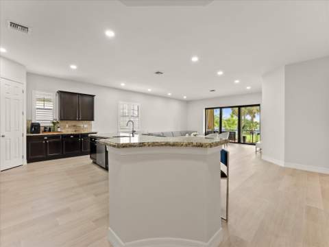 4452 Siena Circle, Wellington FL - photo 12 of 57