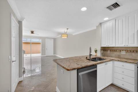 219 Soriano Drive, Jupiter FL - photo 22 of 54