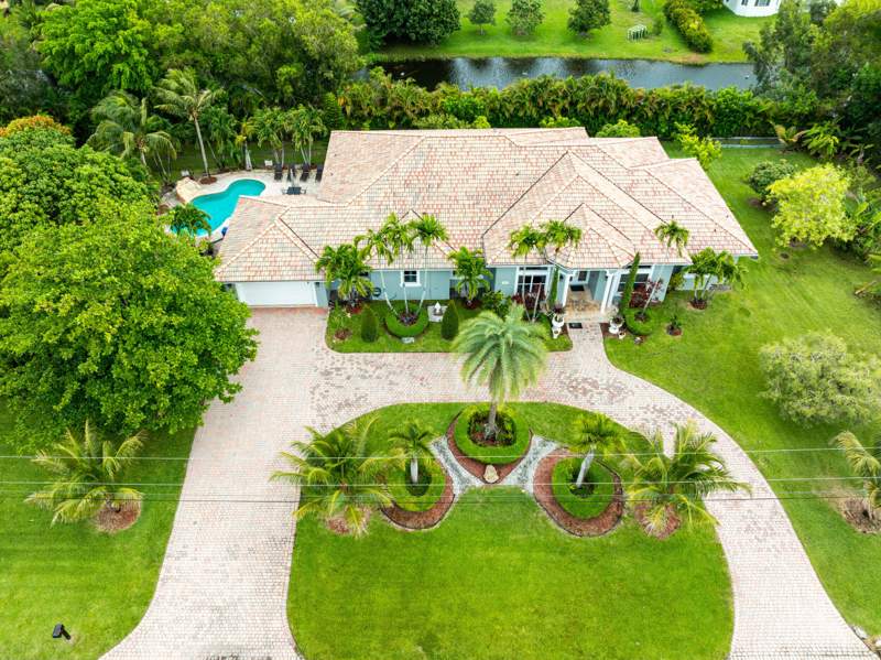 4 bedroom Single Family Residence at 16541 SW 62nd Street, Fla Fruit Lands, Southwest Ranches — photo 2