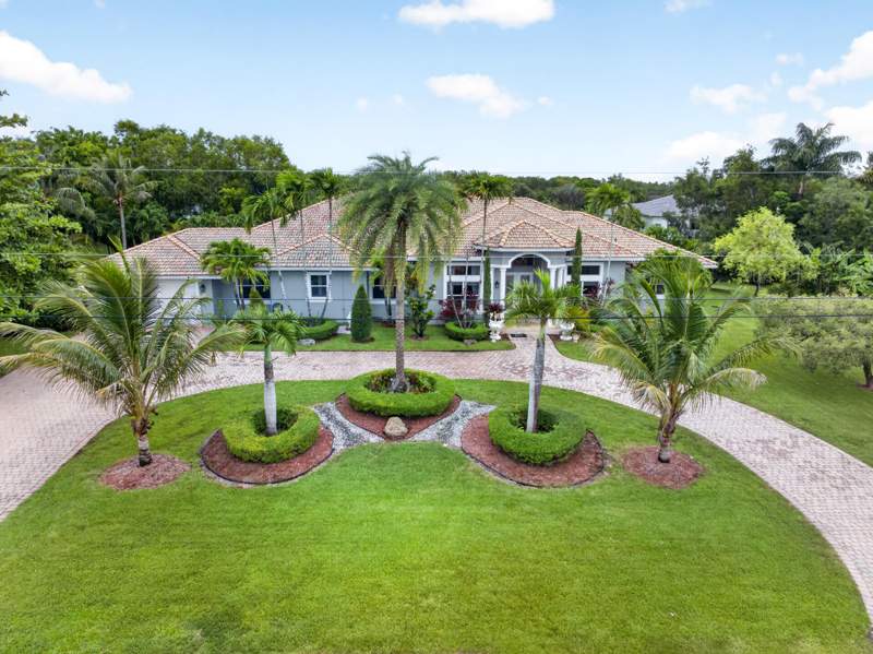 4 bedroom Single Family Residence at 16541 SW 62nd Street, Fla Fruit Lands, Southwest Ranches — photo 4