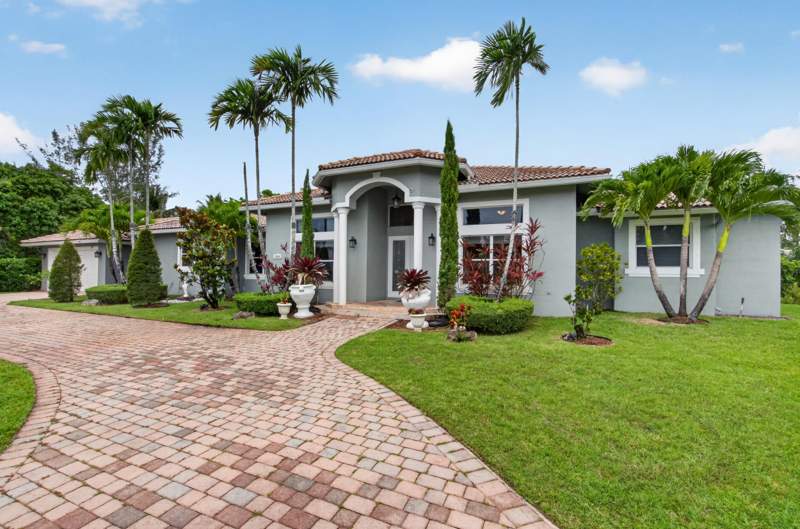 4 bedroom Single Family Residence at 16541 SW 62nd Street, Fla Fruit Lands, Southwest Ranches — photo 5