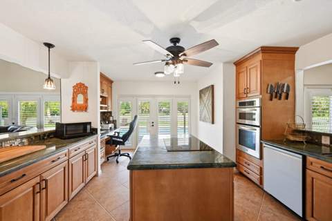 10400 W Tara Boulevard, Boynton Beach FL - photo 14 of 71